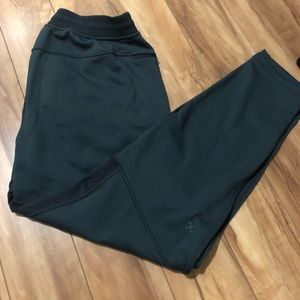 Lululemon at ease jogger